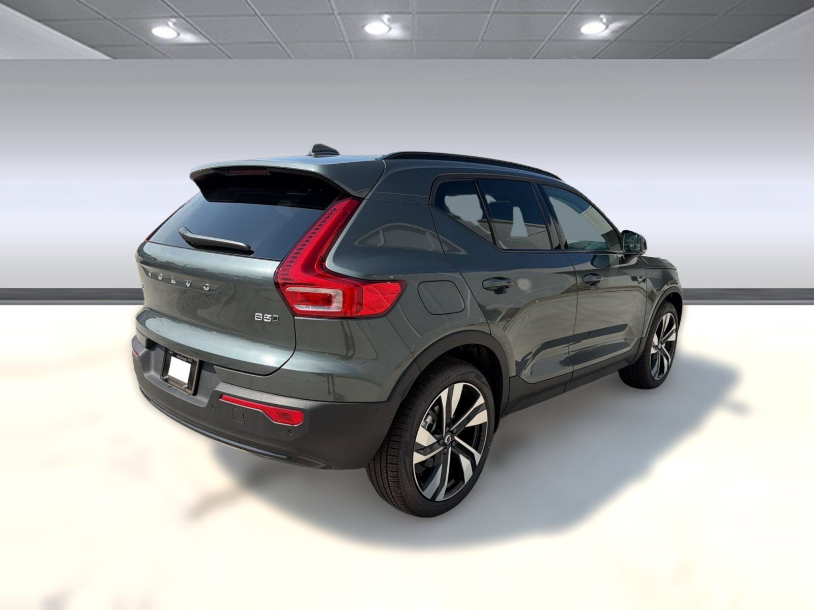New 2026 Volvo XC40 B5 Plus w/ Climate Package AWD/4WD image 9