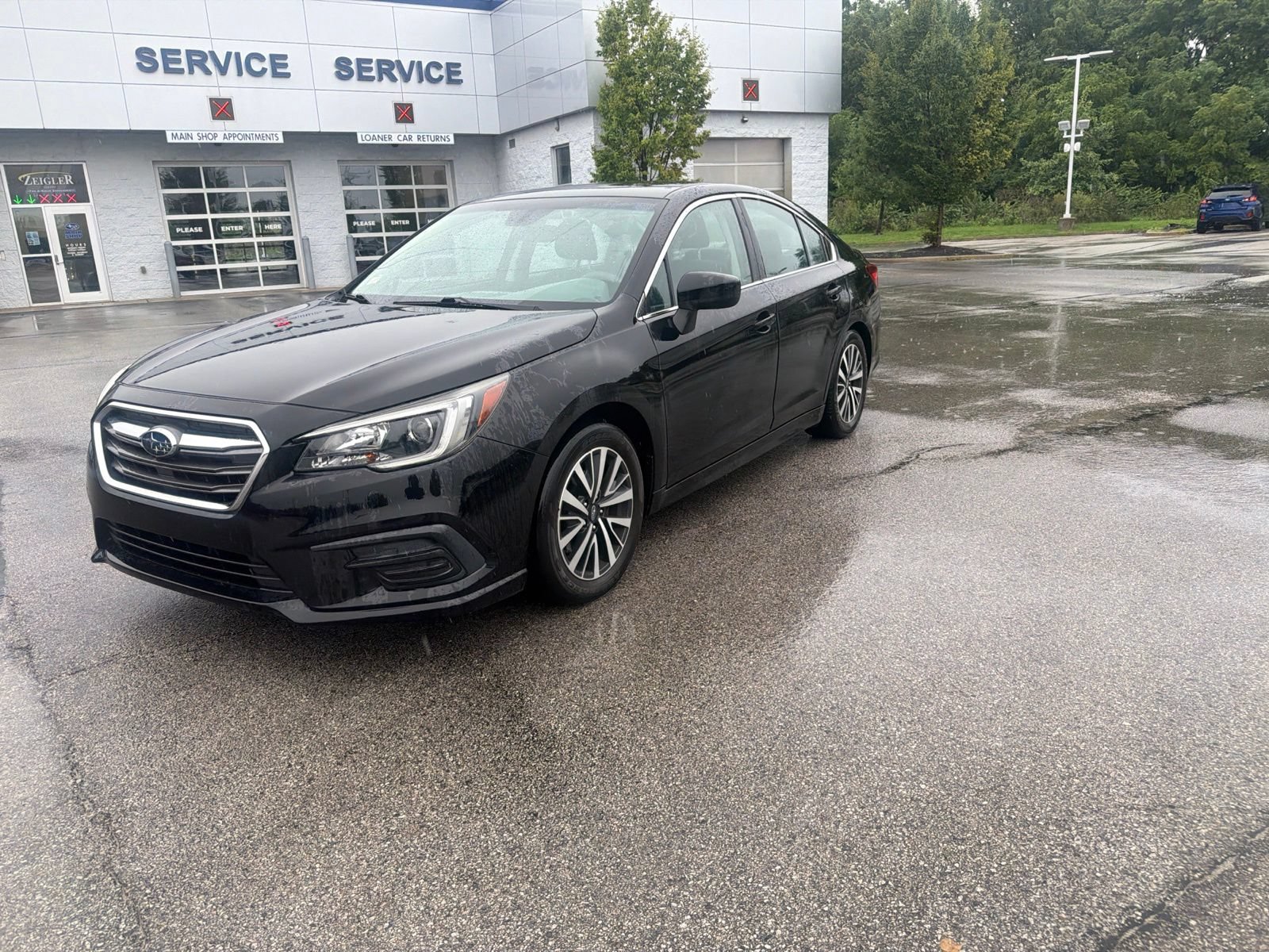 Used 2019 Subaru Legacy 2.5i Premium AWD/4WD image 1