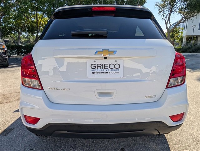 Used 2022 Chevrolet Trax LS w/ Tint and Cruise Package image 9