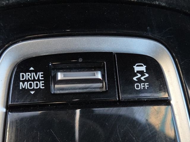 Used 2024 Toyota Corolla SE Nightshade w/ SE Convenience Package image 6