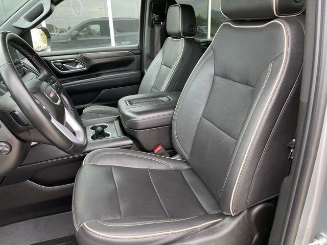 Used 2023 GMC Yukon XL SLT w/ SLT Premium Package image 13