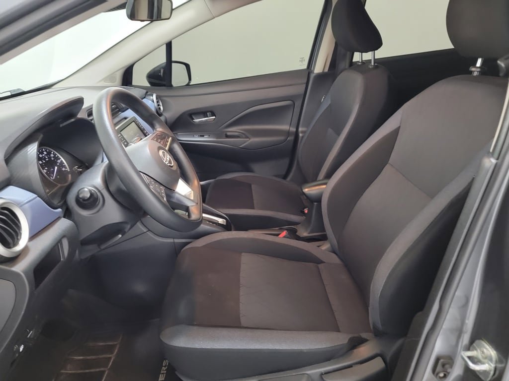 Used 2023 Nissan Versa SV FWD image 14