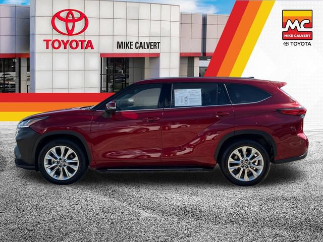 Used 2020 Toyota Highlander Limited FWD image 2
