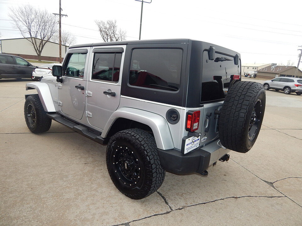 Used 2012 Jeep Wrangler Unlimited Sahara w/ Connectivity Group image 6