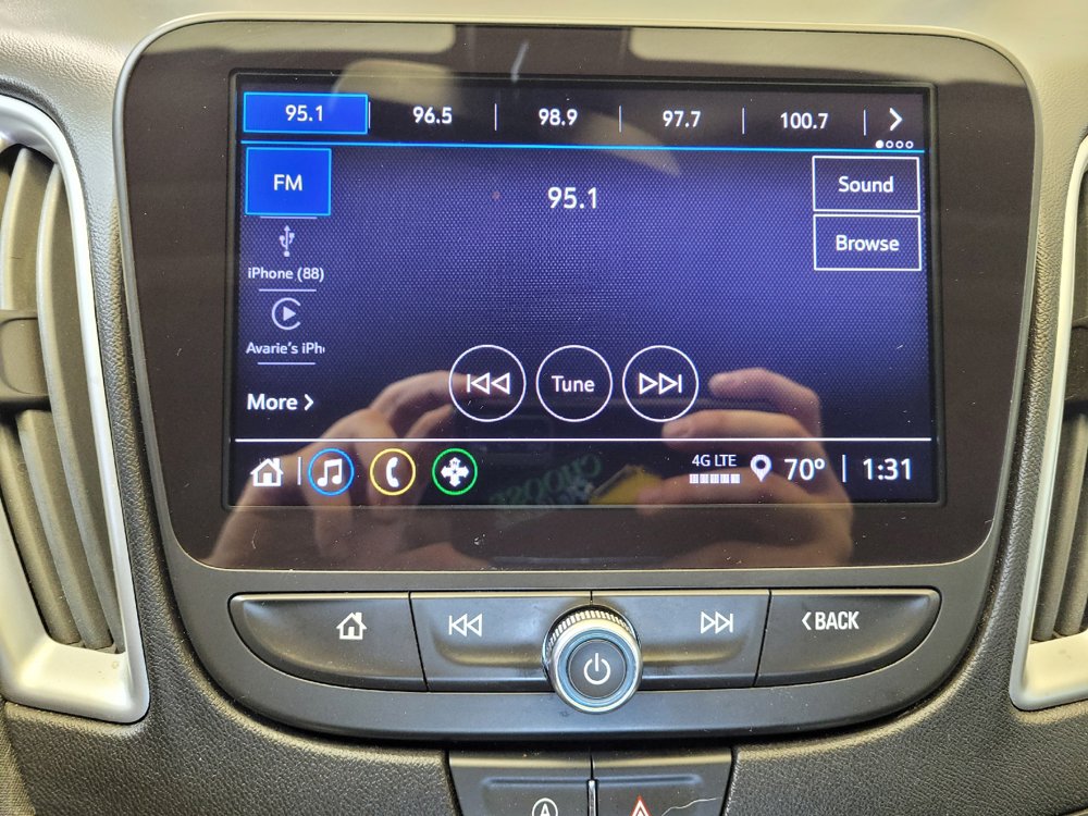 Used 2021 Chevrolet Malibu LS FWD image 25