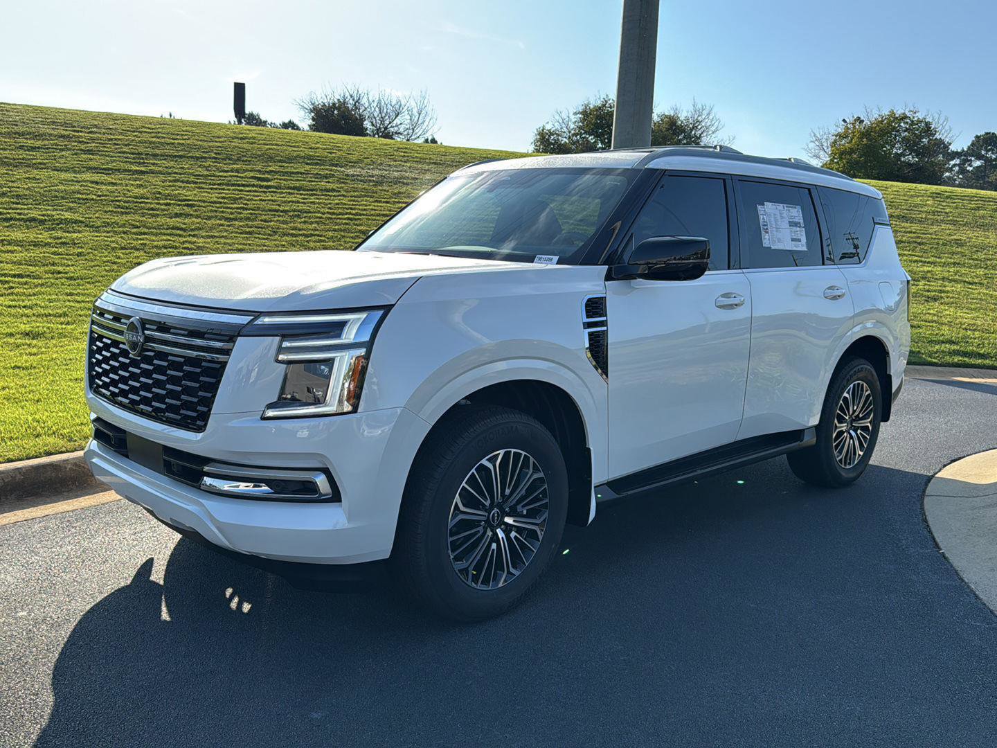 New 2026 Nissan Armada SL video 1