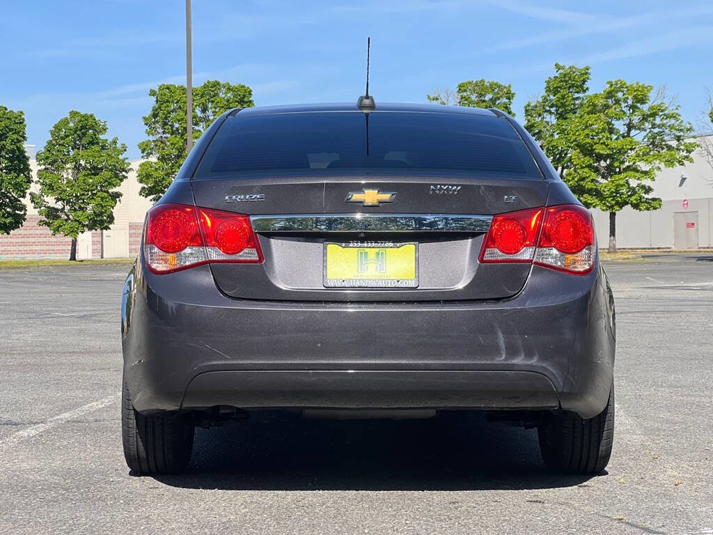 Used 2016 Chevrolet Cruze LT image 21