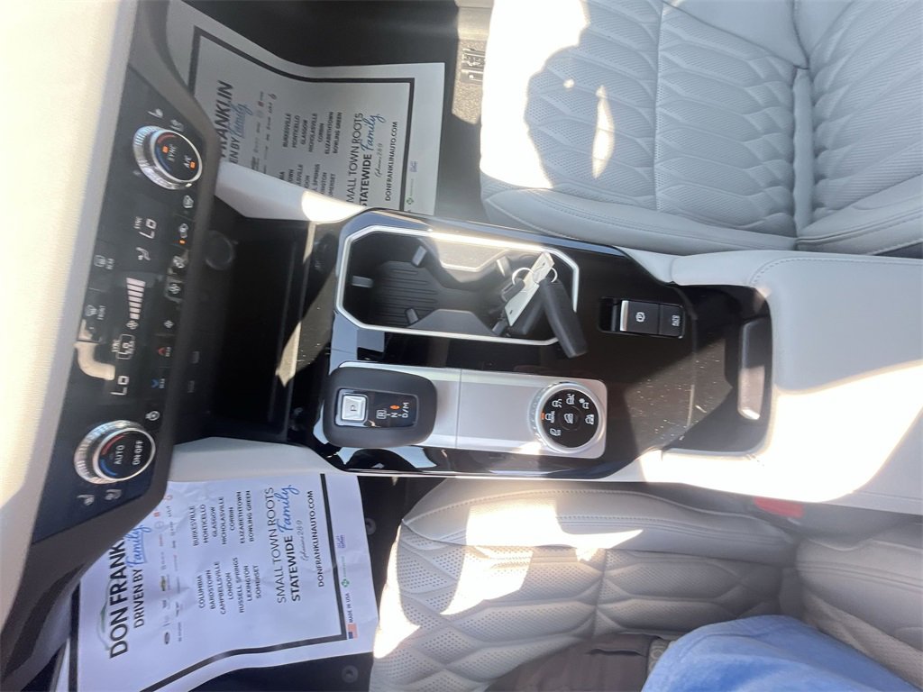 New 2025 Mitsubishi Outlander AWD image 20