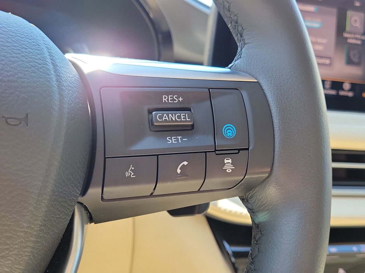 Used 2025 INFINITI QX60 Luxe w/ Lighting Package (N94) image 34