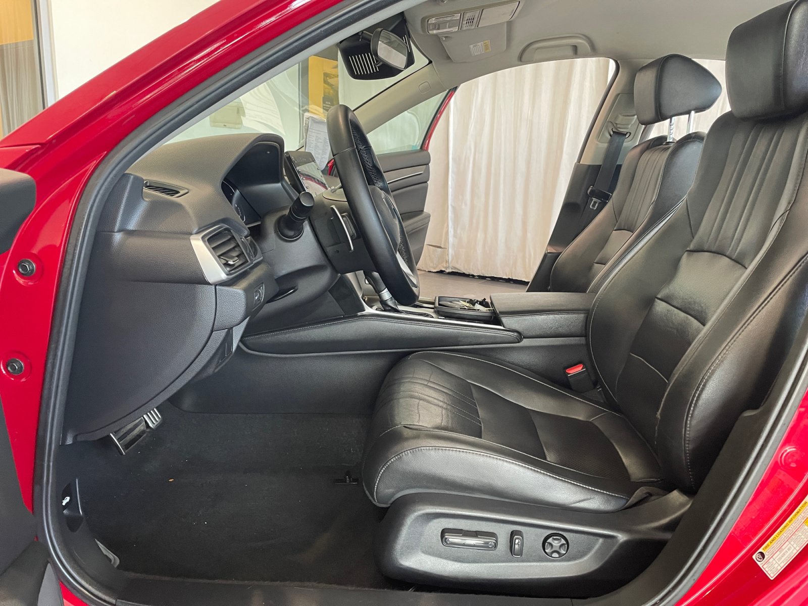 Used 2021 Honda Accord Sport Special Edition image 14