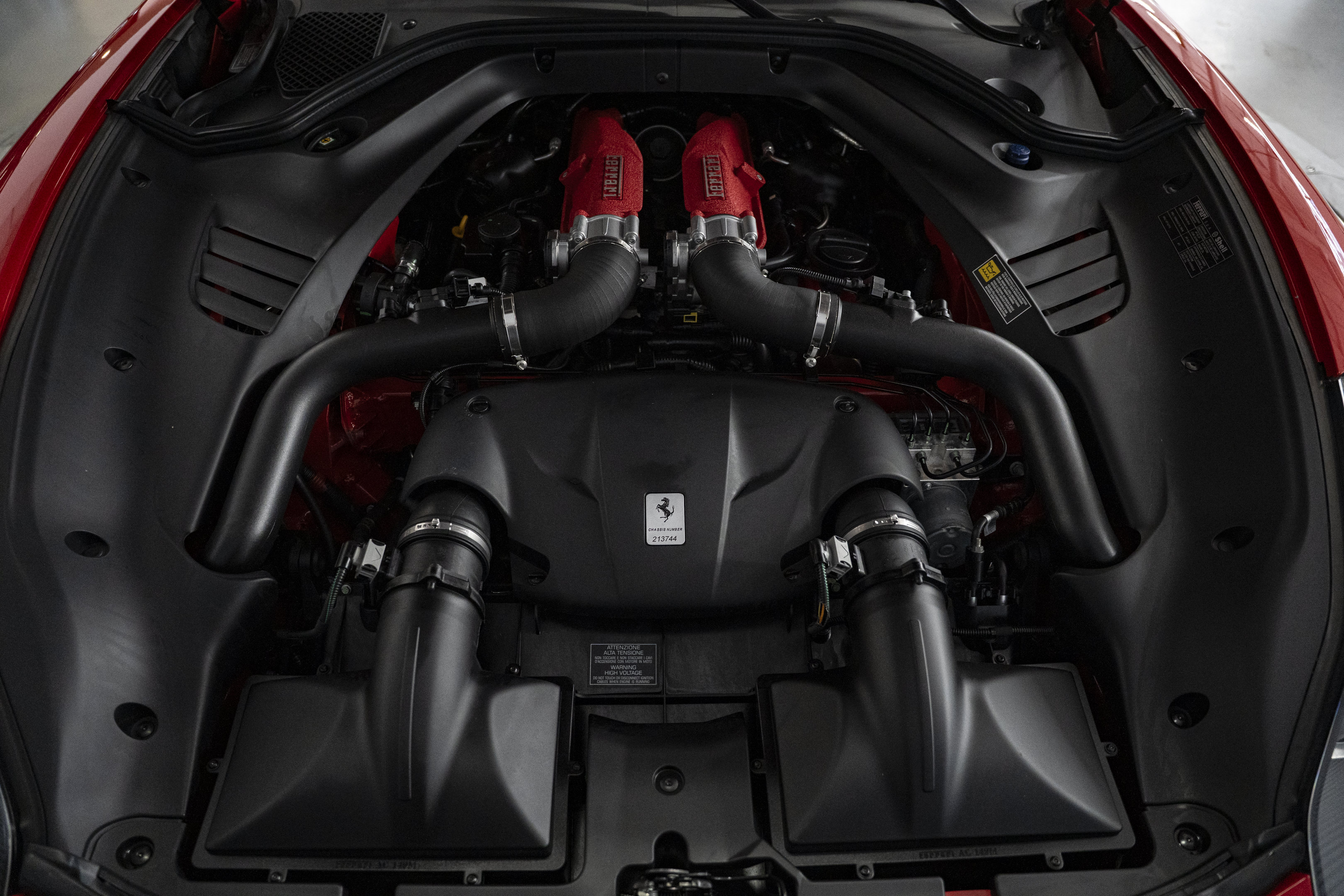 Used 2016 Ferrari California T RWD image 49