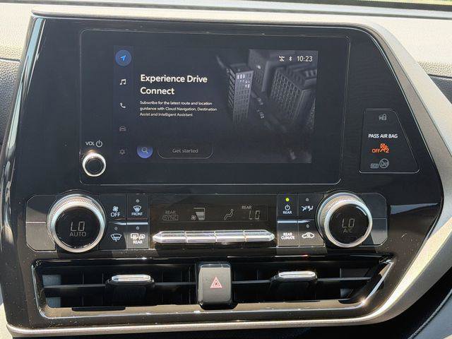 Certified 2025 Toyota Highlander LE FWD image 15