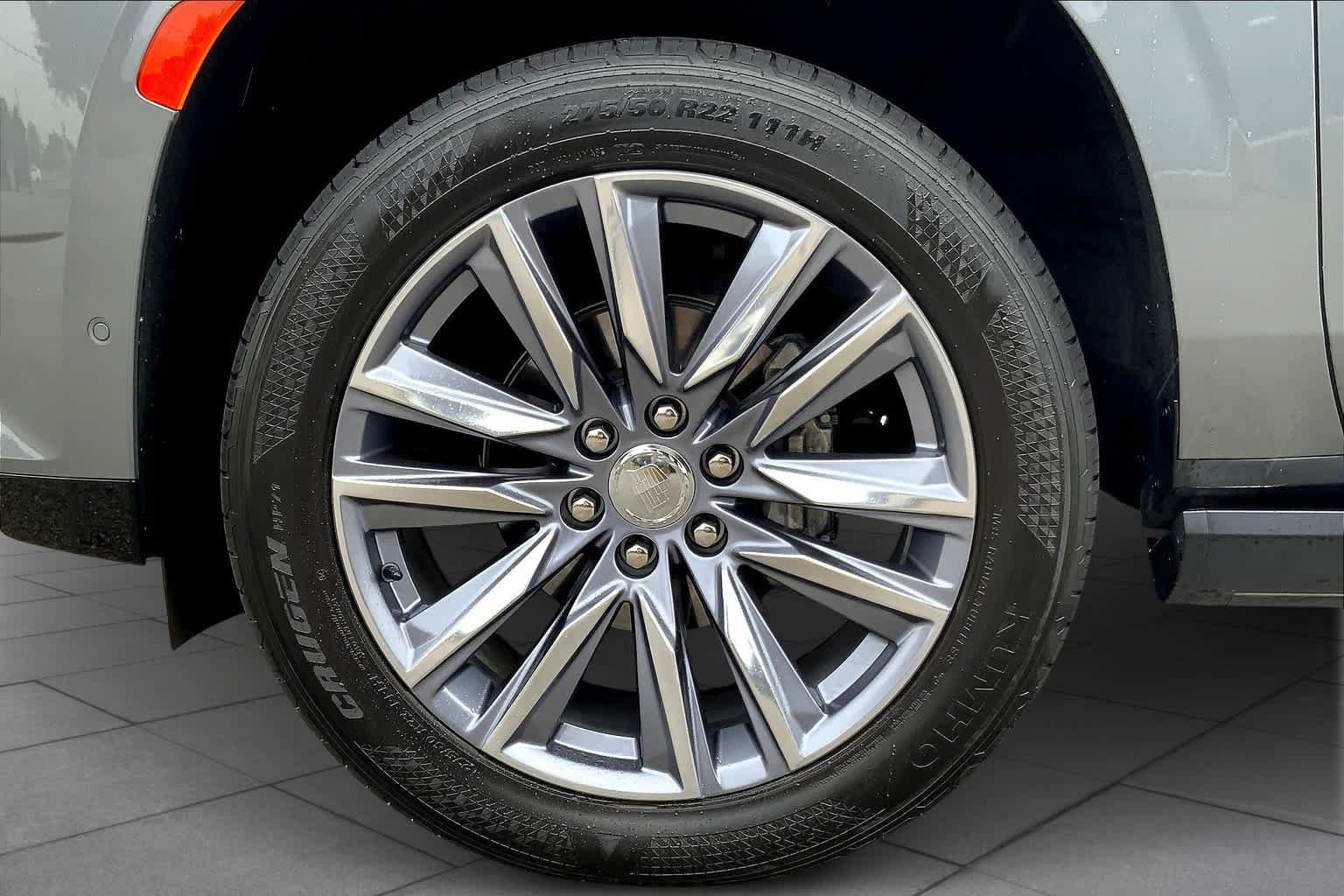 Used 2021 Cadillac Escalade Premium Luxury w/ Driver Assist Tech Package AWD/4WD image 11