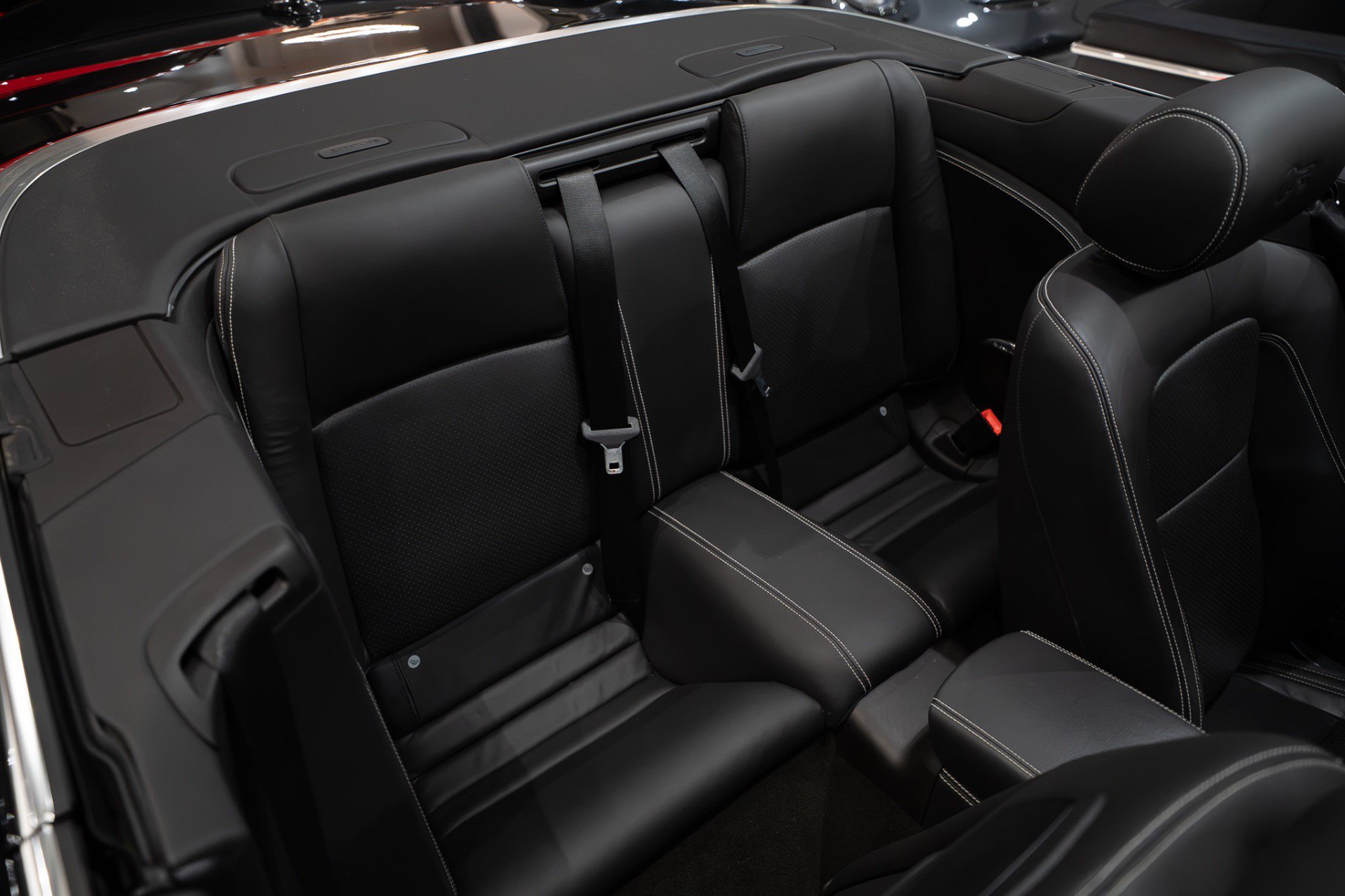 Used 2015 Jaguar XKR R RWD image 30