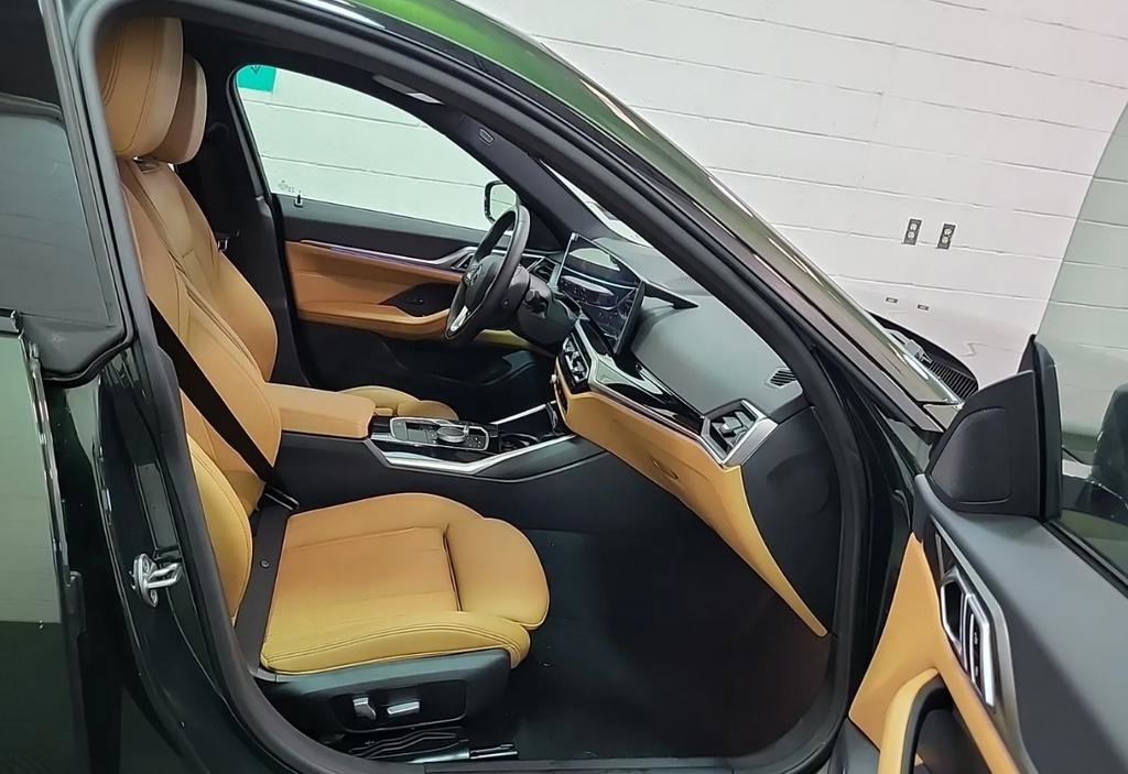 Used 2023 BMW i4 eDrive35 RWD image 6