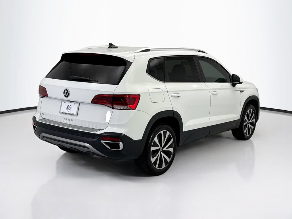 Used 2022 Volkswagen Taos SE FWD image 5