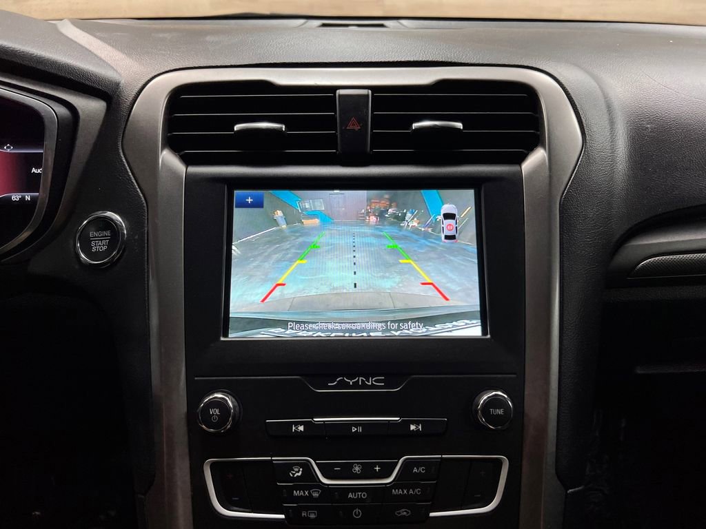 Used 2020 Ford Fusion SE image 13
