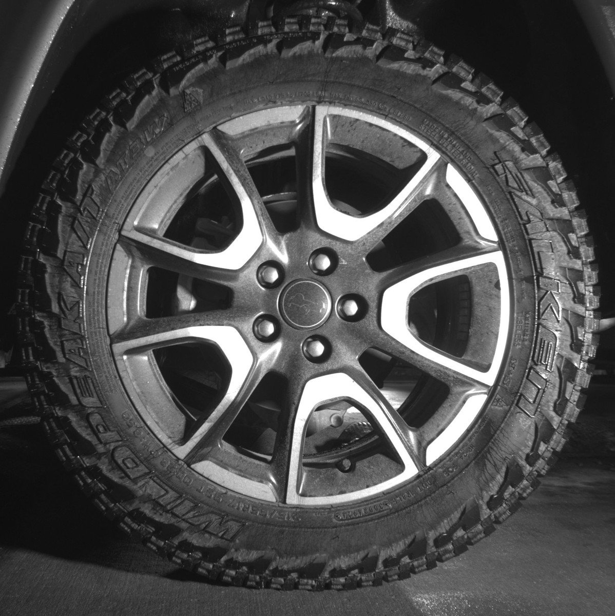 Used 2025 Jeep Compass Trailhawk image 14