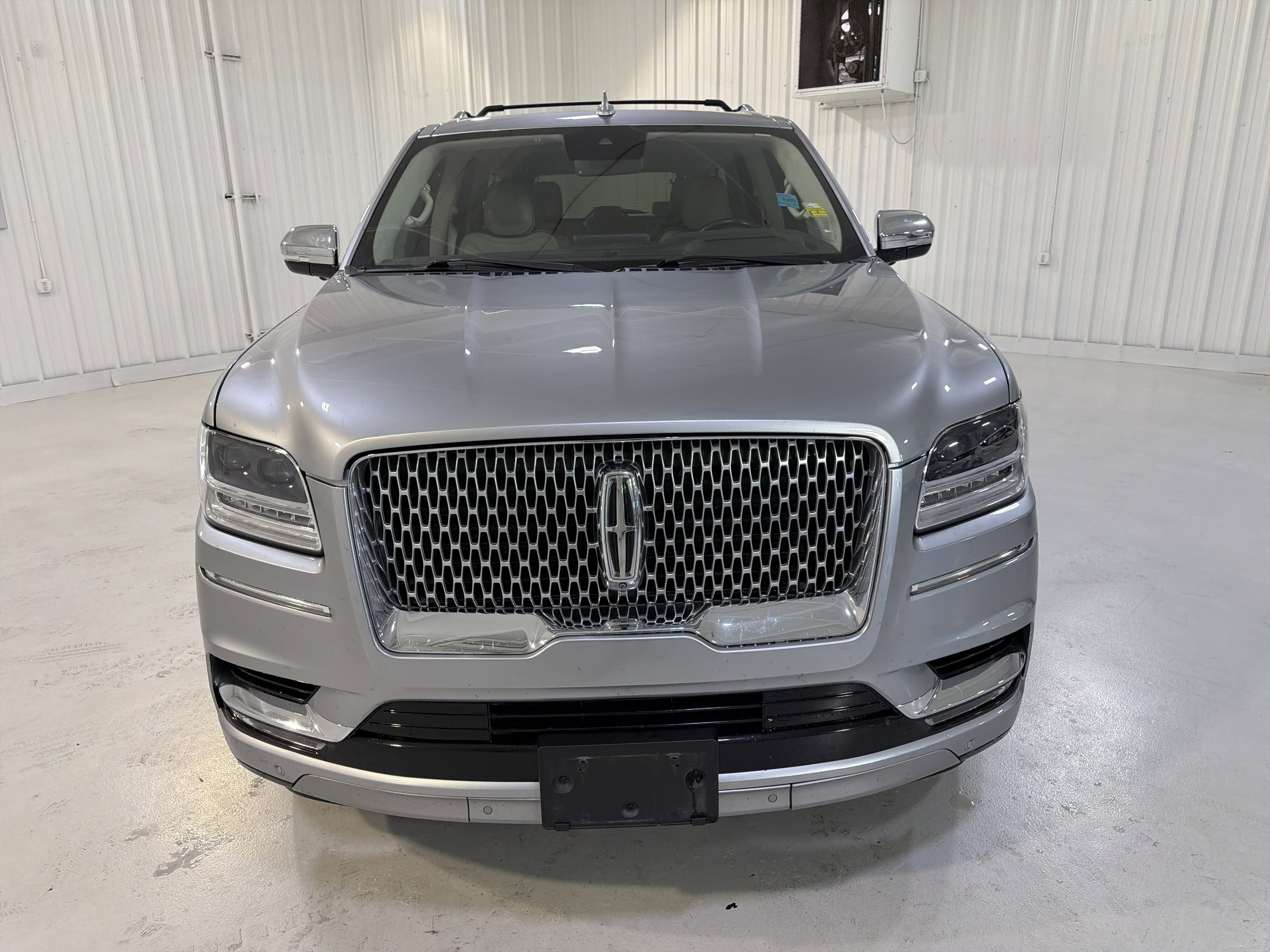 Used 2021 Lincoln Navigator L Black Label w/ Cargo Convenience Package image 8