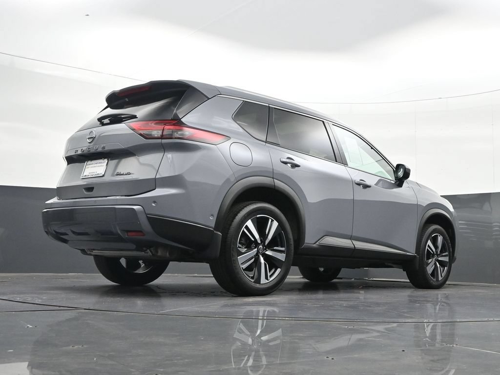 Used 2025 Nissan Rogue SL w/ SL Premium Package AWD/4WD image 35
