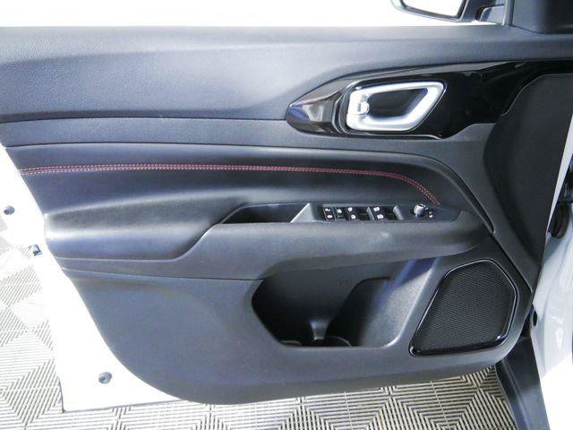 Certified 2023 Jeep Compass Trailhawk AWD/4WD image 20