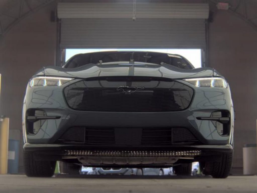 Used 2023 Ford Mustang Mach-E GT w/ GT Performance Edition AWD/4WD image 4