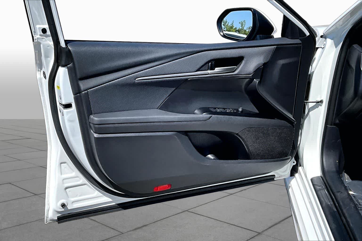 Used 2025 Toyota Camry SE FWD image 21
