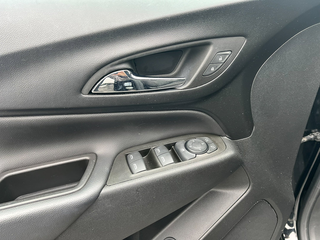 Used 2022 Chevrolet Equinox LT image 12