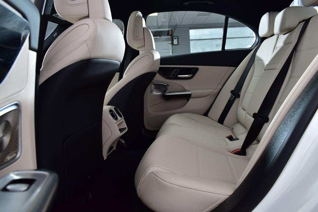 Used 2026 Mercedes-Benz C 300 4MATIC Sedan image 27