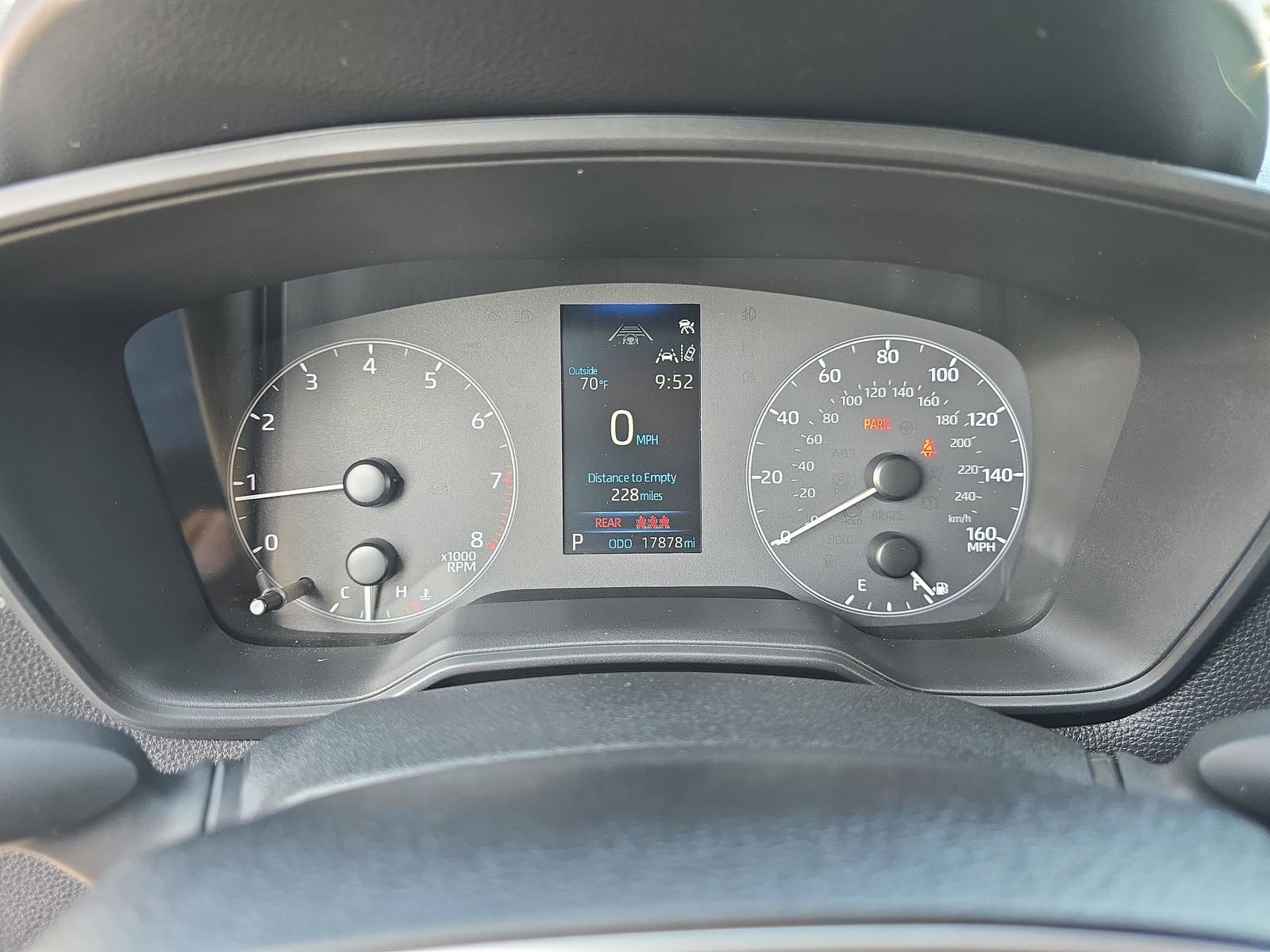 Used 2024 Toyota Corolla Cross LE AWD/4WD image 17