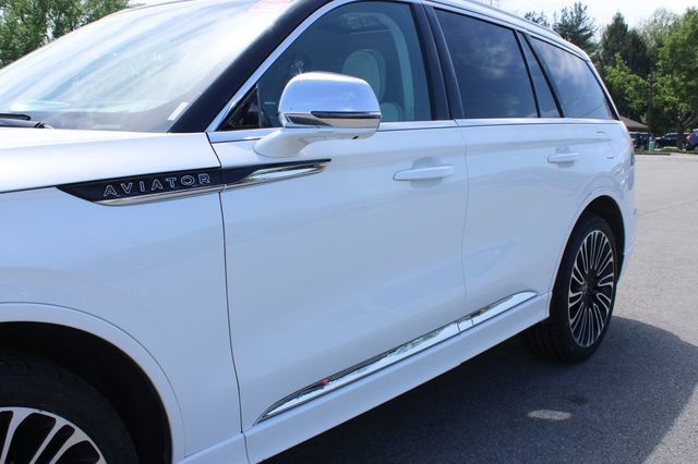 Used 2021 Lincoln Aviator Black Label w/ Dynamic Handling Package AWD/4WD image 45
