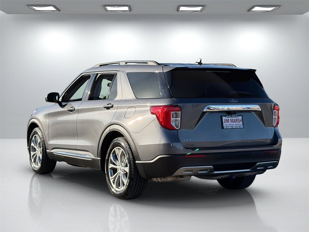 Used 2021 Ford Explorer XLT w/ Equipment Group 202A image 4