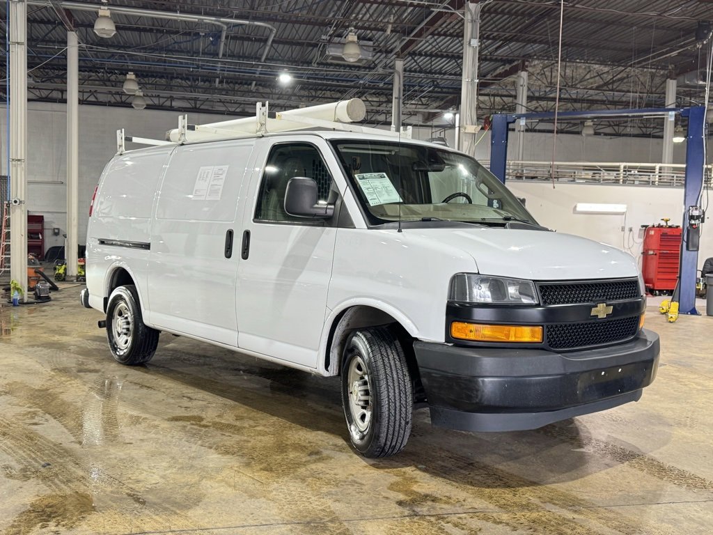 Used 2020 Chevrolet Express 3500 w/ Driver Convenience Package image 3