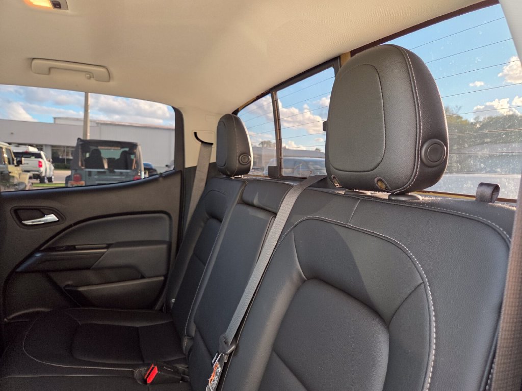 Used 2020 Chevrolet Colorado Z71 w/ Z71 Midnight Edition RWD image 21