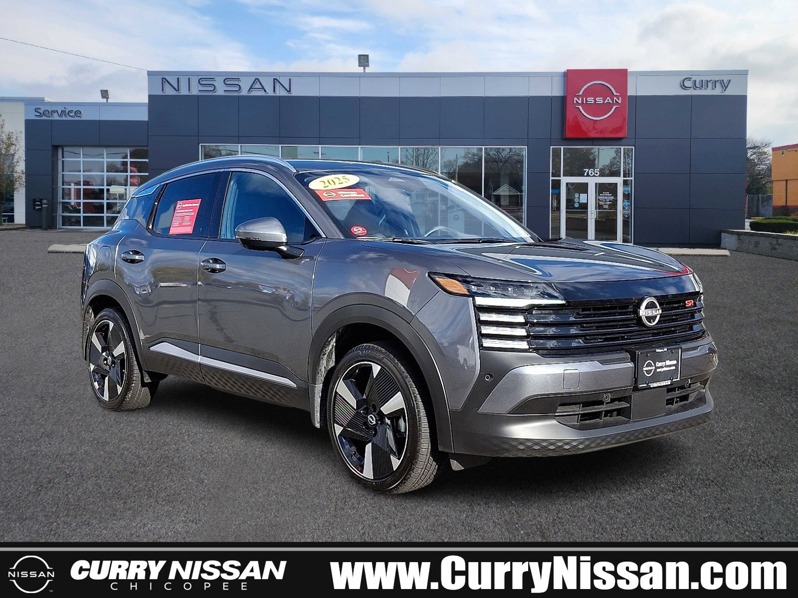 Used 2025 Nissan Kicks SR image 1