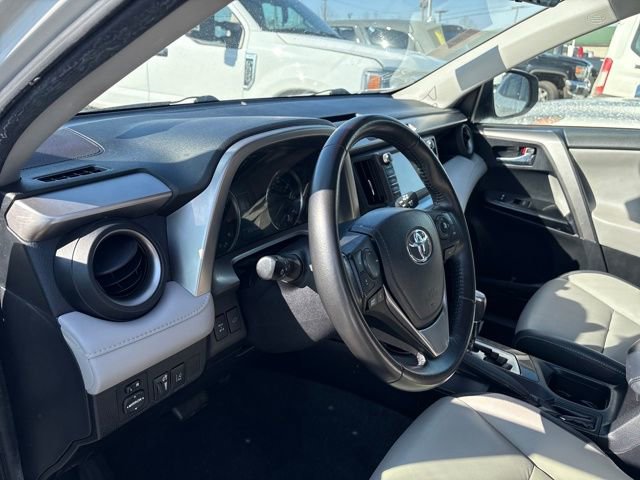 Used 2018 Toyota RAV4 Limited w/ All Weather Liner Package image 8