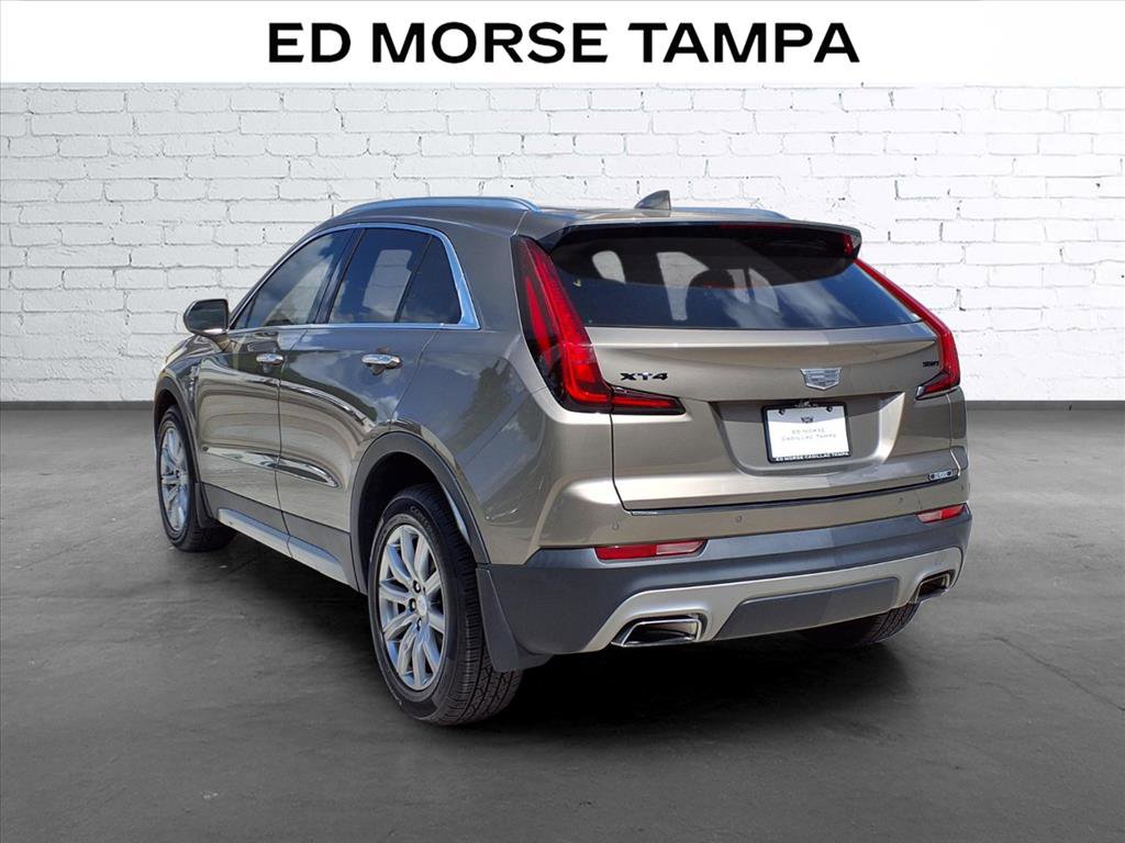 Used 2020 Cadillac XT4 Premium Luxury FWD image 3