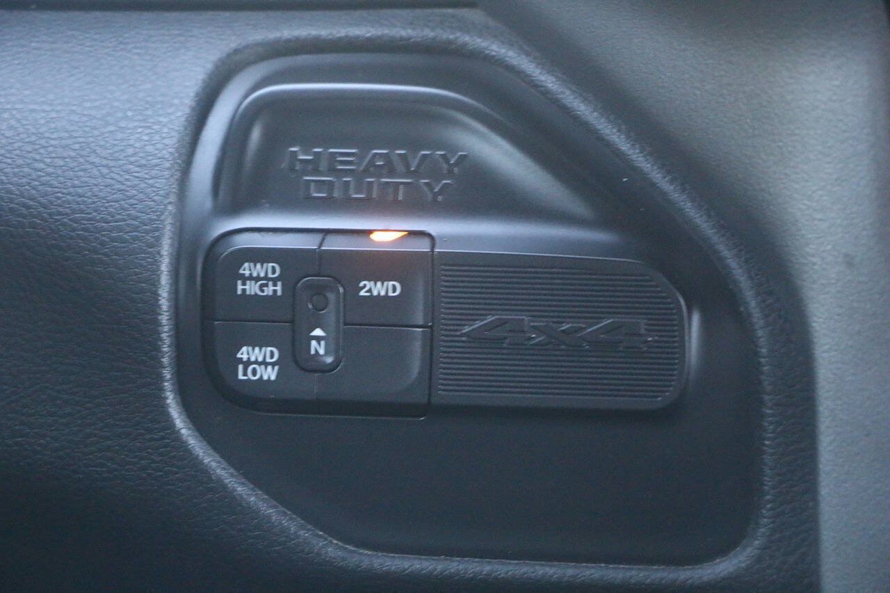 Used 2022 RAM 3500 Big Horn AWD/4WD image 27
