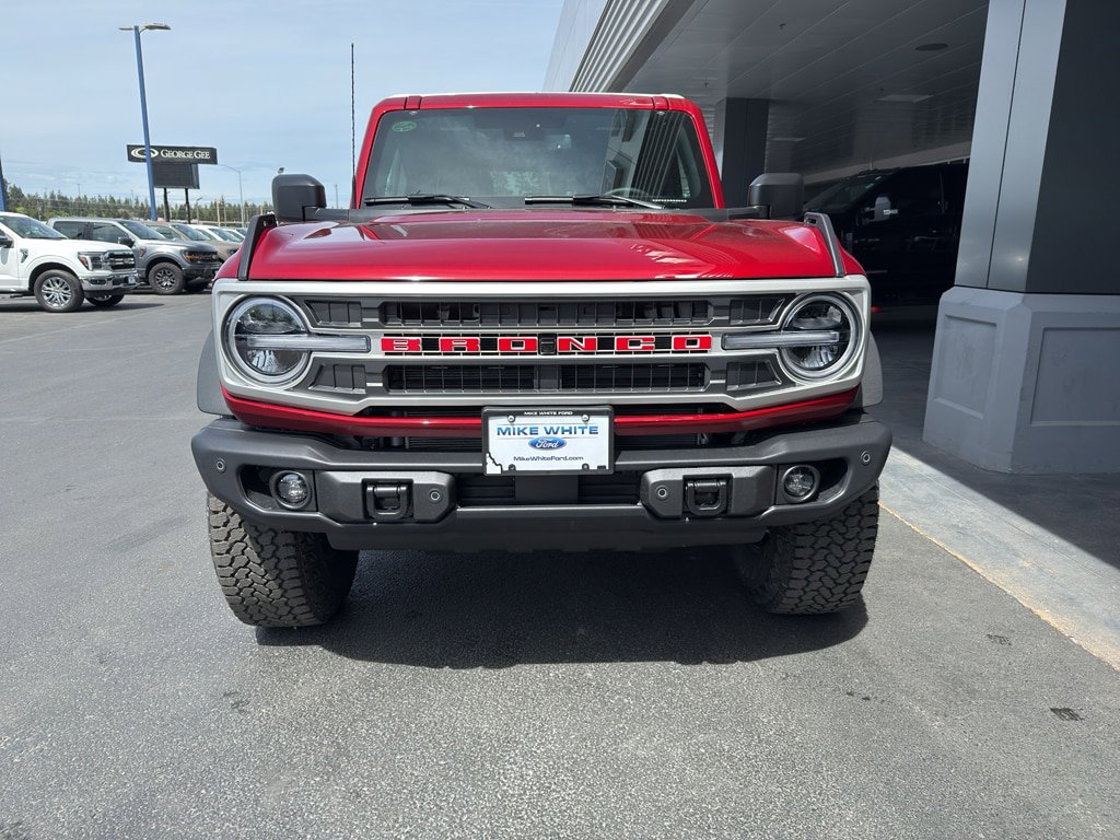 New 2026 Ford Bronco Outer Banks w/ Sasquatch Package AWD/4WD image 2