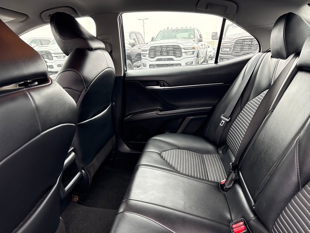Used 2023 Toyota Camry SE image 13
