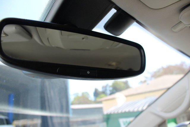 Used 2019 Chrysler Pacifica Touring-L FWD image 34