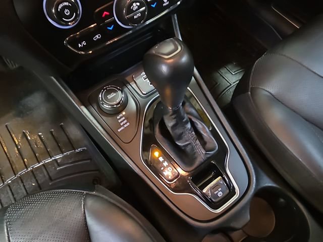 Used 2019 Jeep Cherokee Limited AWD/4WD image 31