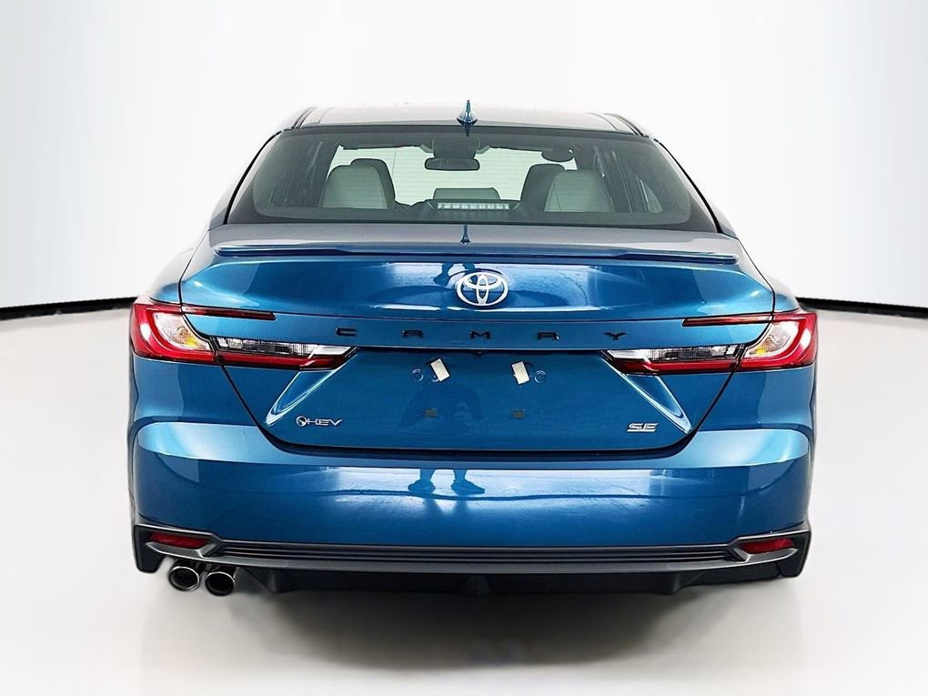 Used 2026 Toyota Camry SE FWD image 8