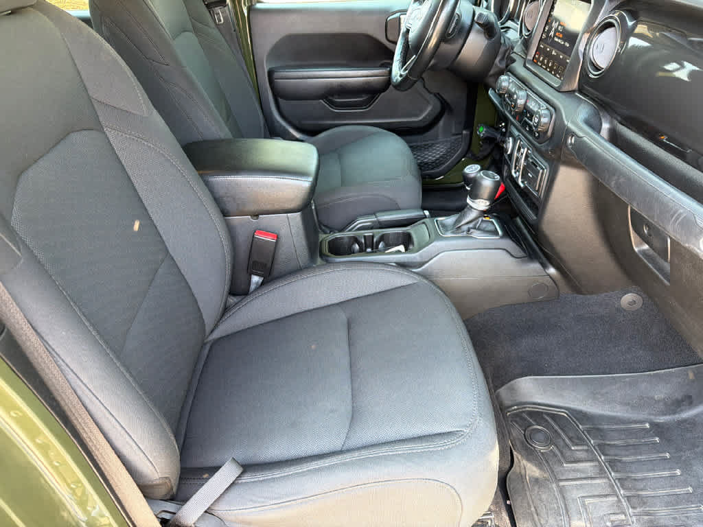 Used 2022 Jeep Gladiator Sport AWD/4WD image 14