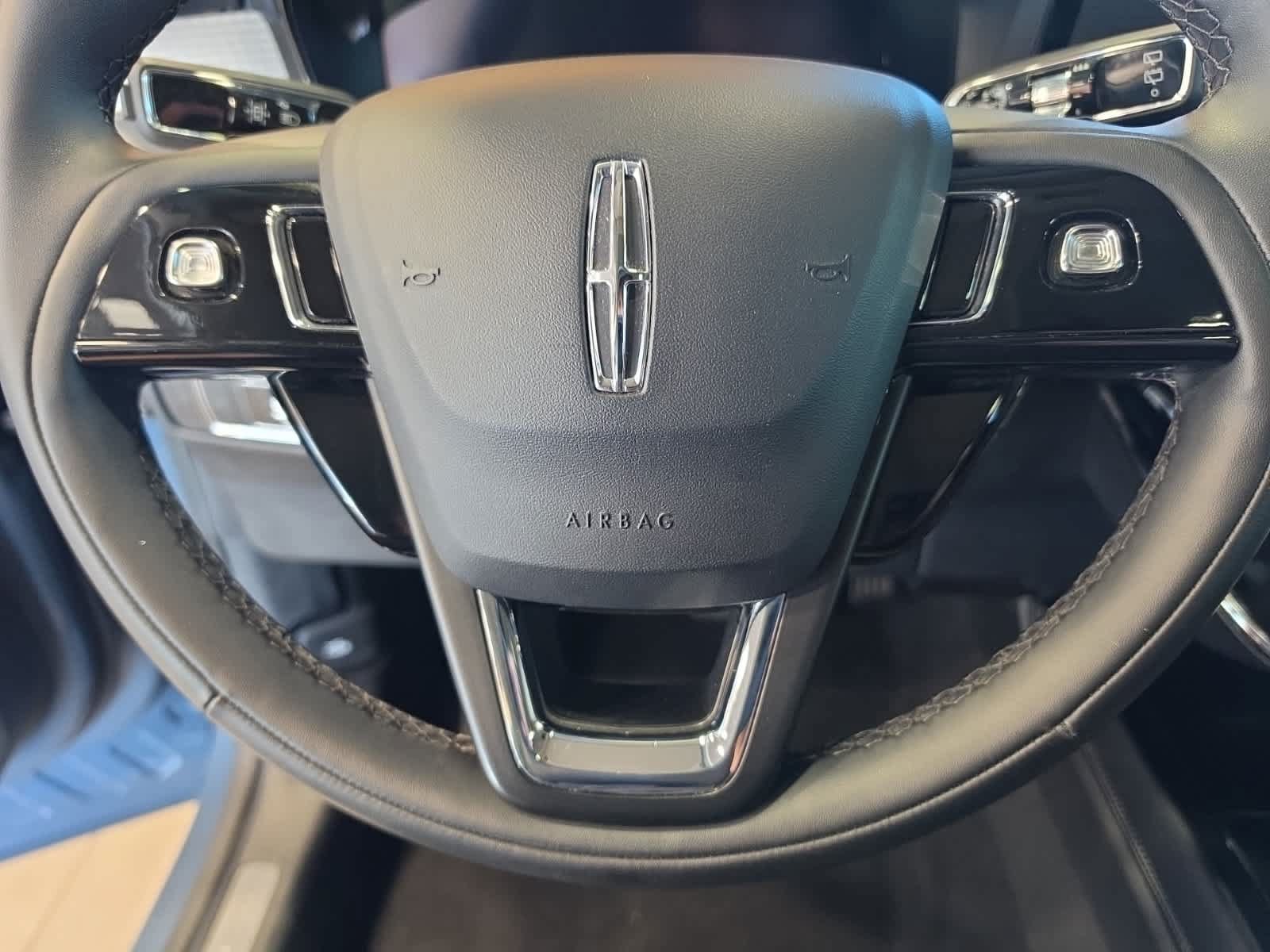 Used 2024 Lincoln Corsair AWD w/ Equipment Group 101A image 23