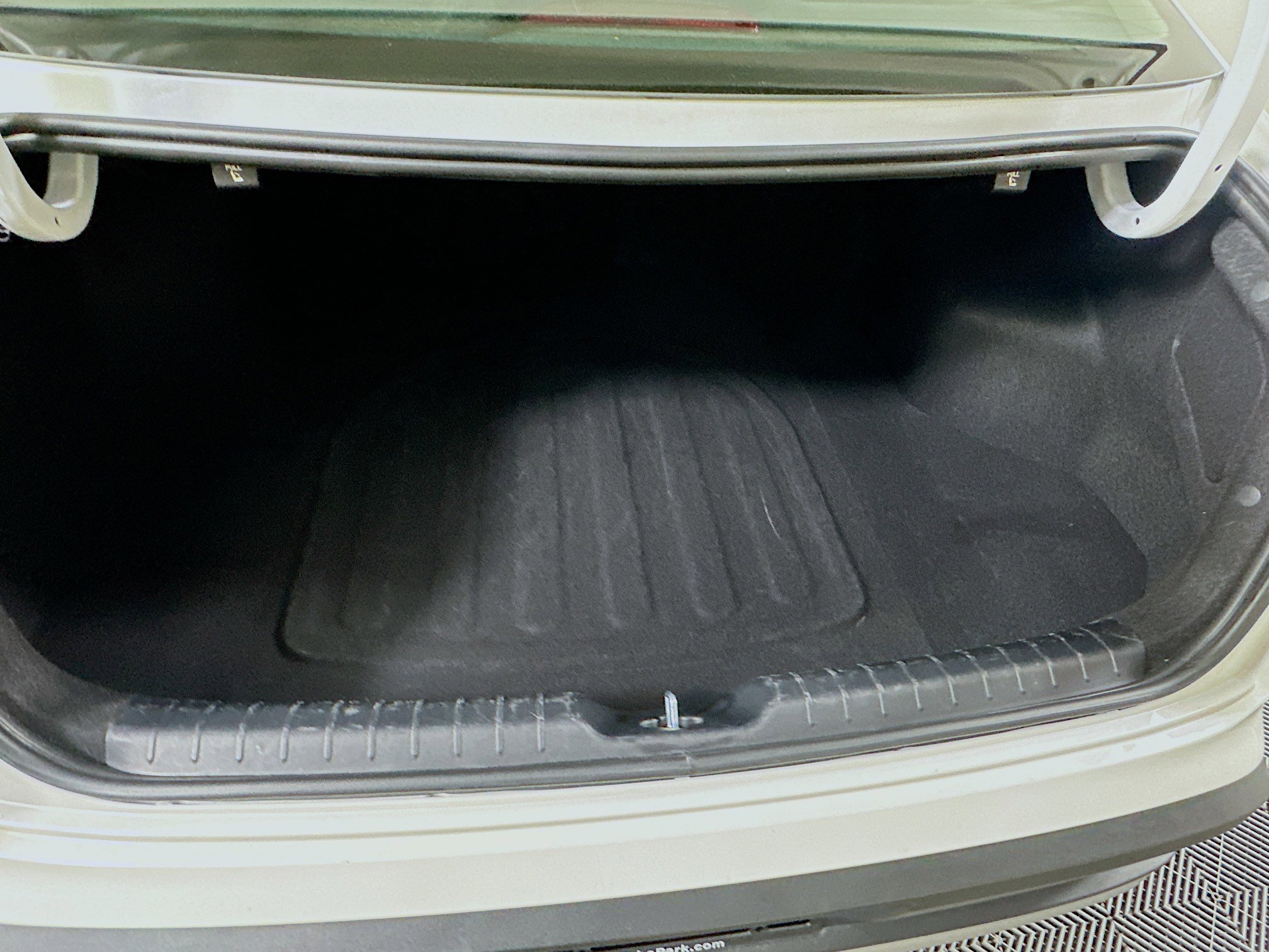 Used 2025 Kia K4 LXS image 27