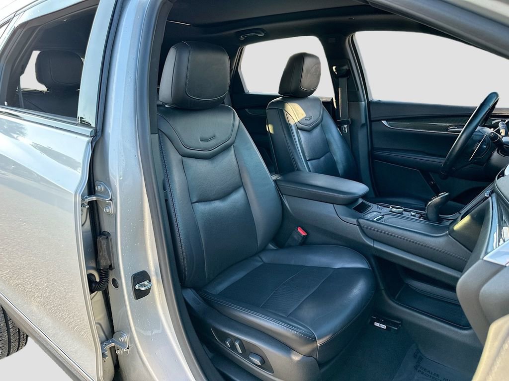 Used 2020 Cadillac XT5 Sportv image 28