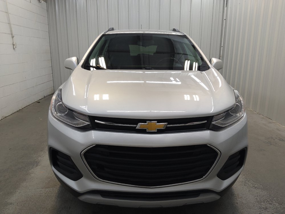 Used 2019 Chevrolet Trax LT w/ LT Convenience Package AWD/4WD image 14