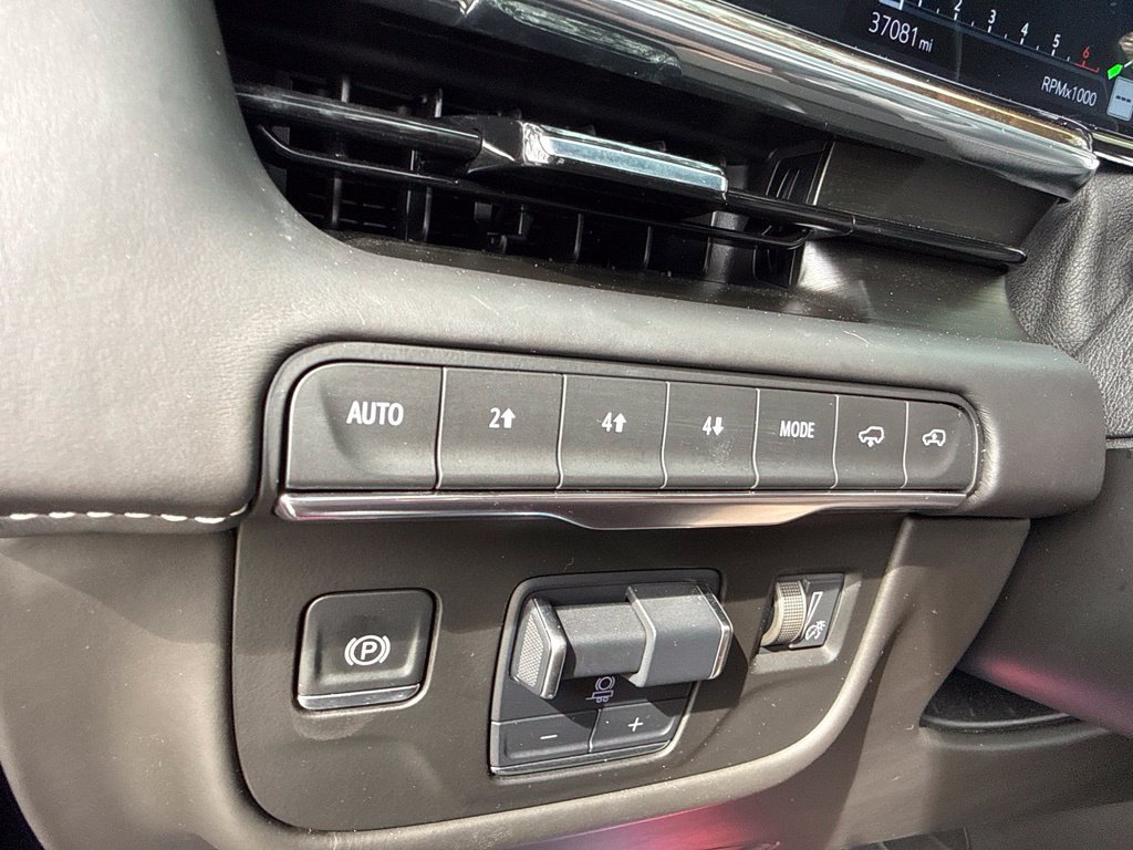 Used 2024 Cadillac Escalade Sport Platinum w/ LPO, ONYX Package AWD/4WD image 76