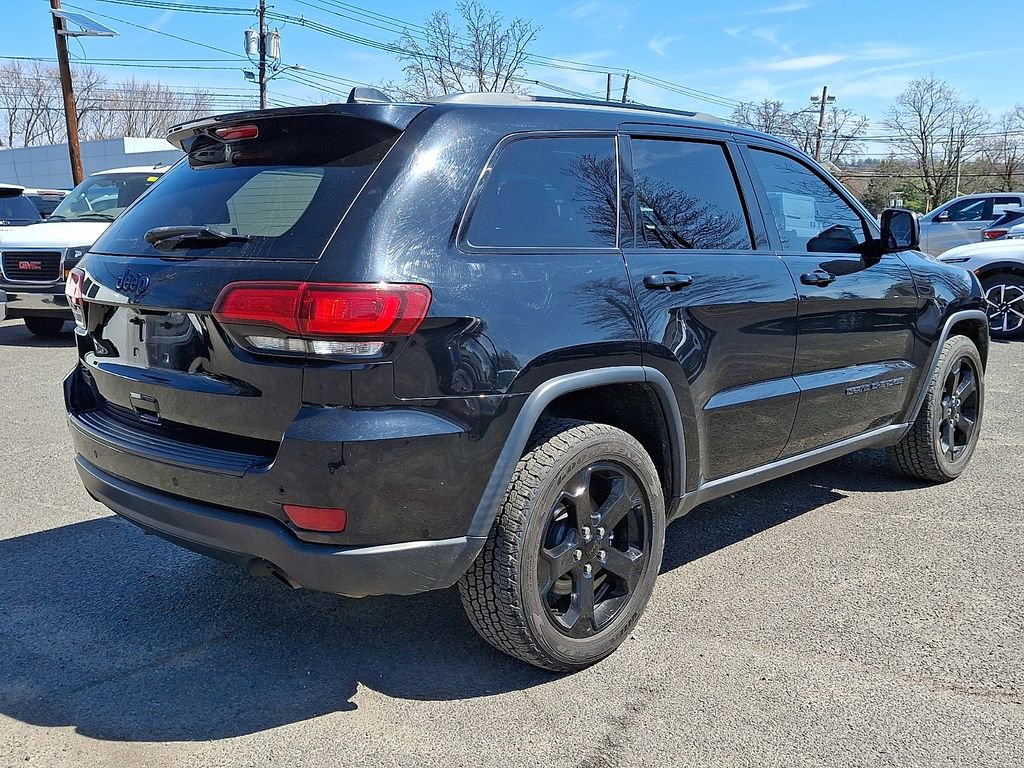 Used 2018 Jeep Grand Cherokee Laredo image 8